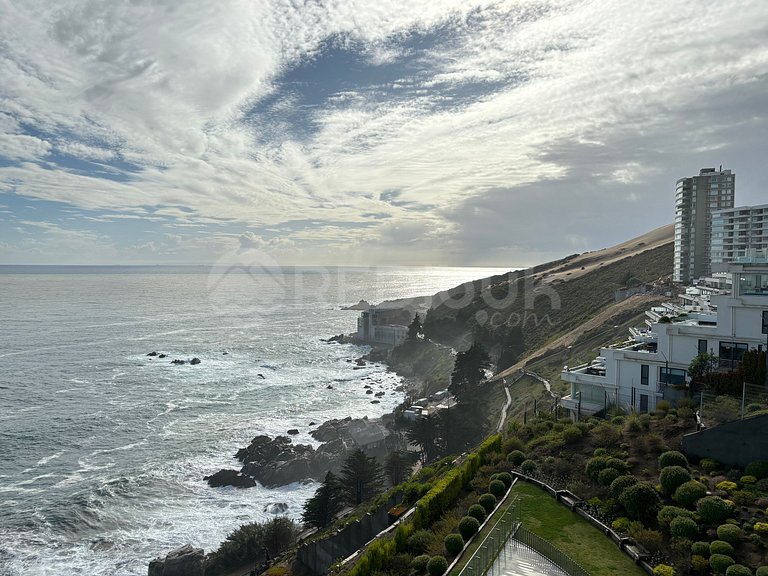 Moderno Departamento con Vista Despejada al Mar